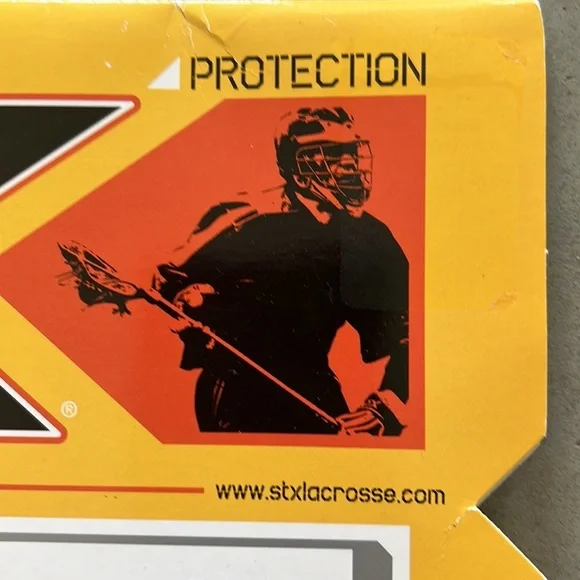 STX Stinger Lacrosse Shoulder Pad Intermediate  Beginner in Black Size XXS - Picture 3 of 8